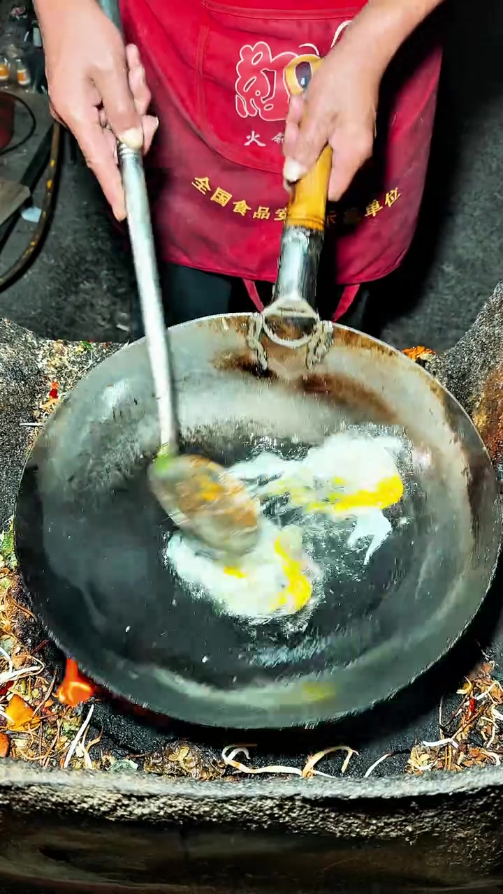 8块钱一盆的炒蒸菜 真的超好吃