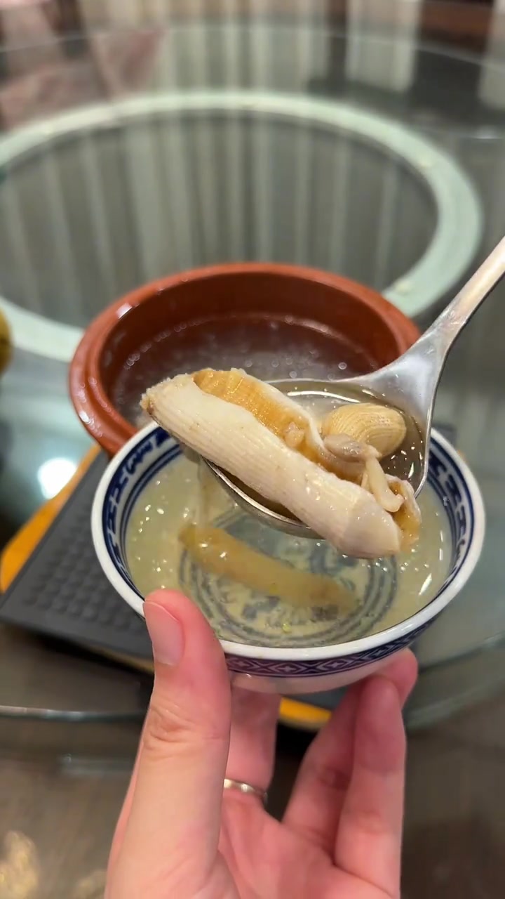 广东人做炖汤也是认真的!沙虫炖瘦肉一年四季都适合的家庭靓汤