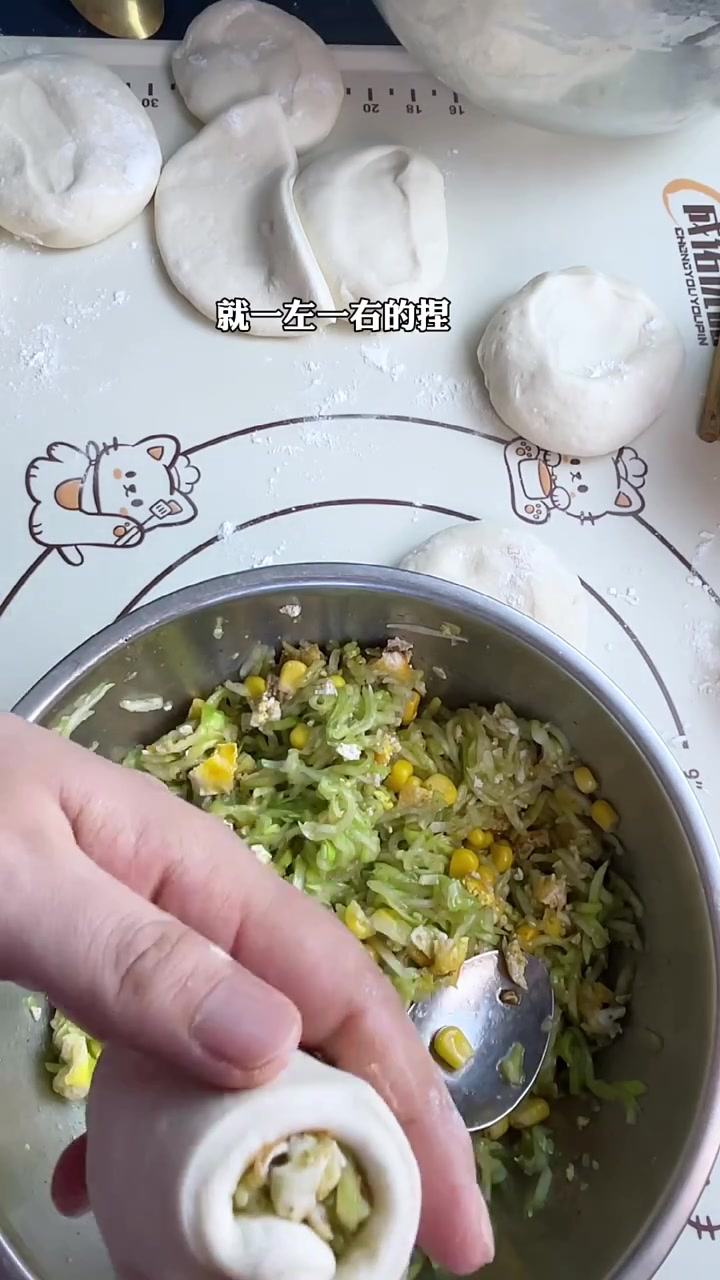 流行新手法包包子,一左一右捏,不露馅超简单!