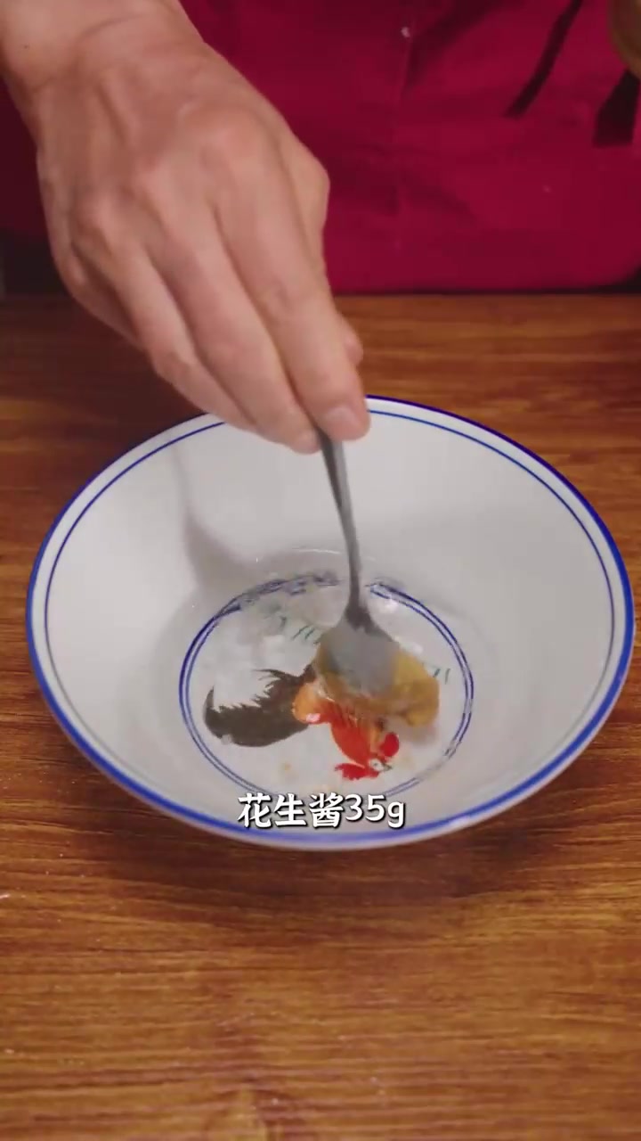 虽然还没正式进入夏天,但天气已经开始渐渐变热啦~提前给大家做一道酱爆钉螺解解馋吧!