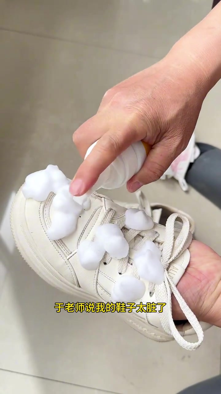 记录今天一天忙忙碌碌最真实的生活日常,中午给于老师炒了他最喜欢吃的炒茄子,给孩子煮了土豆粉