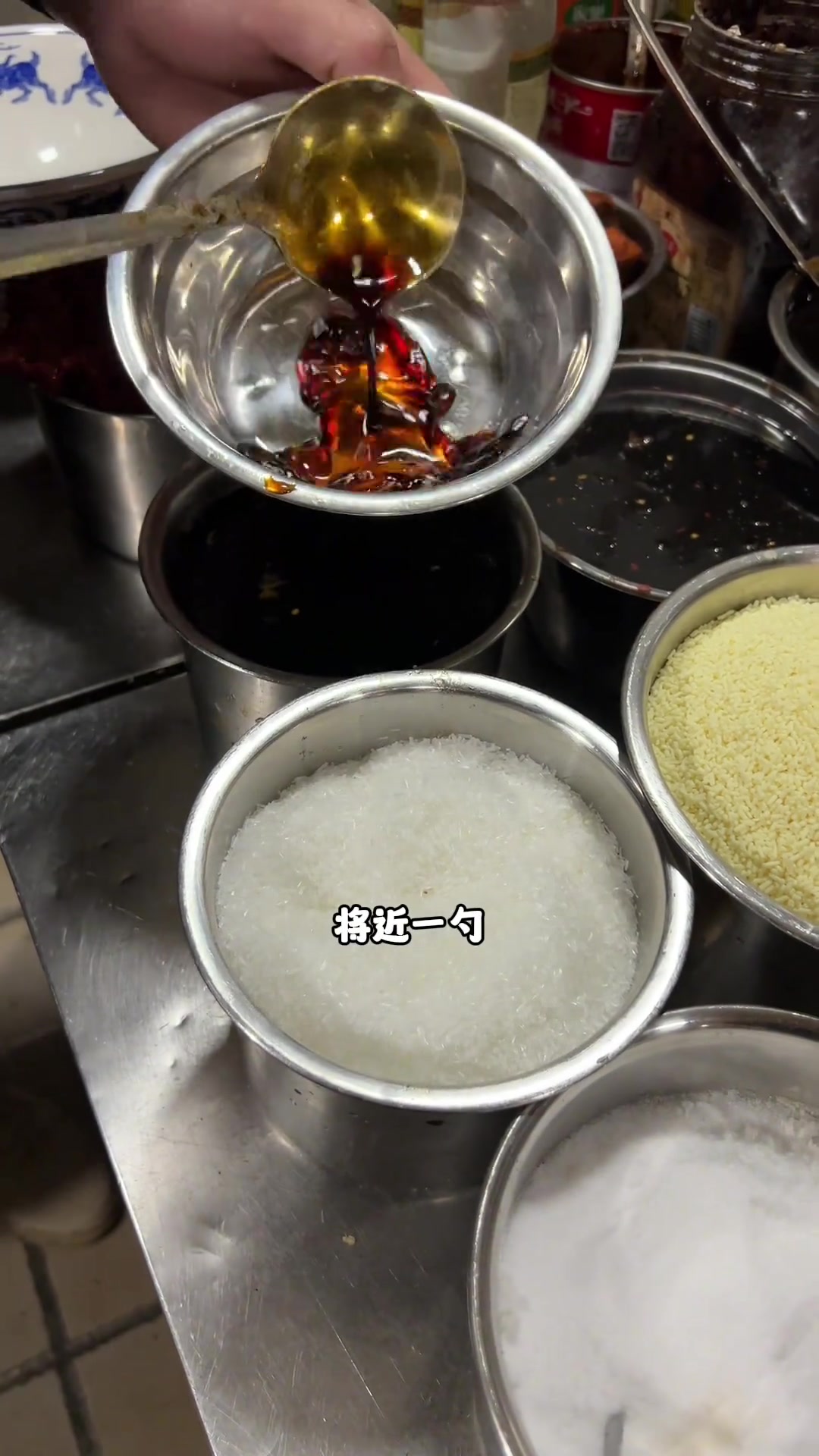 藜蒿炒腊肉做法教程简单易学还美味,棒棒哒