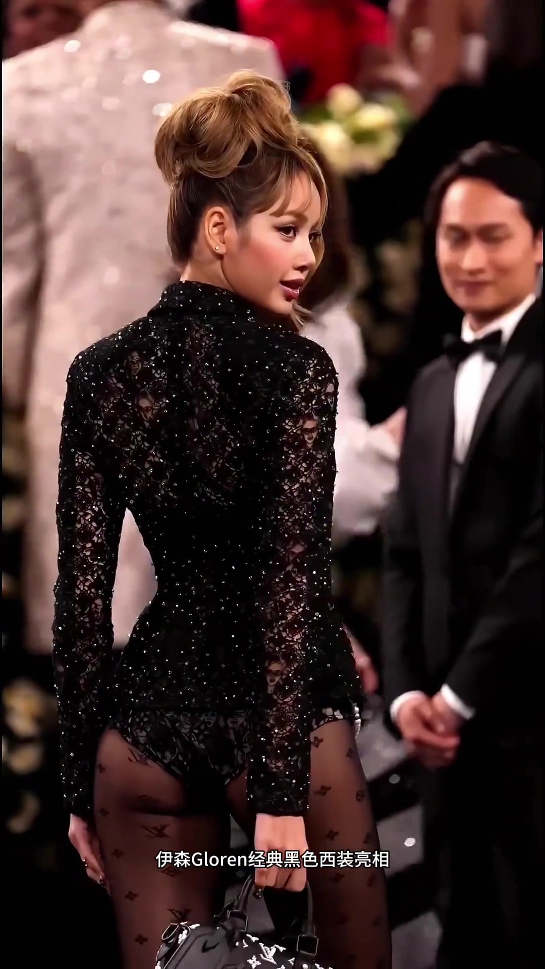 BLACKPINK现身MetGala红毯