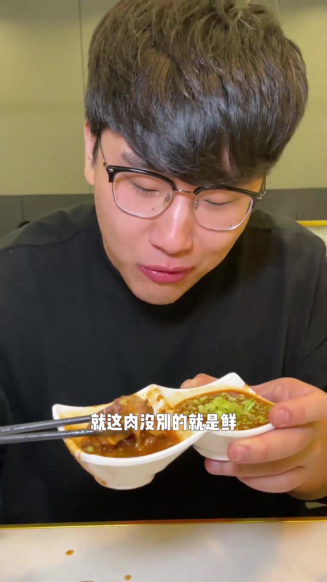 挑战10小时吃遍汕头。这的美食不活都不配上桌,来汕头跟着我吃就对了