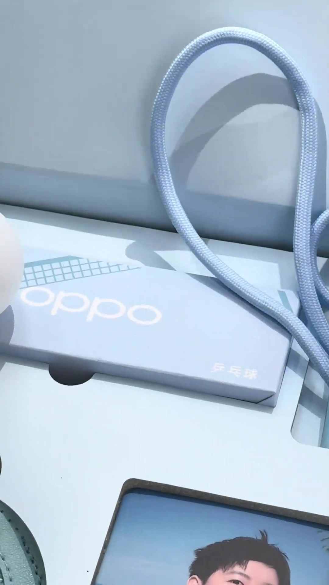 莎莎同款耳机get！蓝色鲨鱼尾太美噜