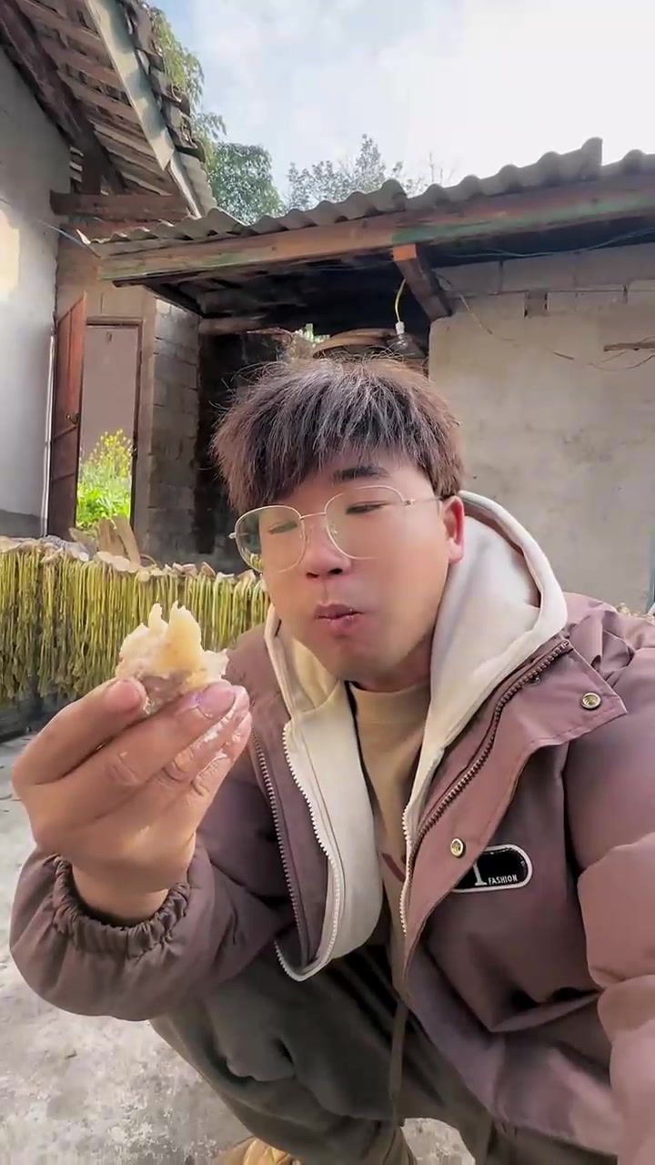 彝族冻肉配凉山土豆太好吃了