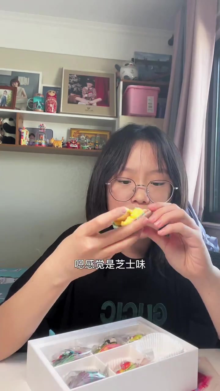 超级好吃的马卡龙雪花酥和饼干!