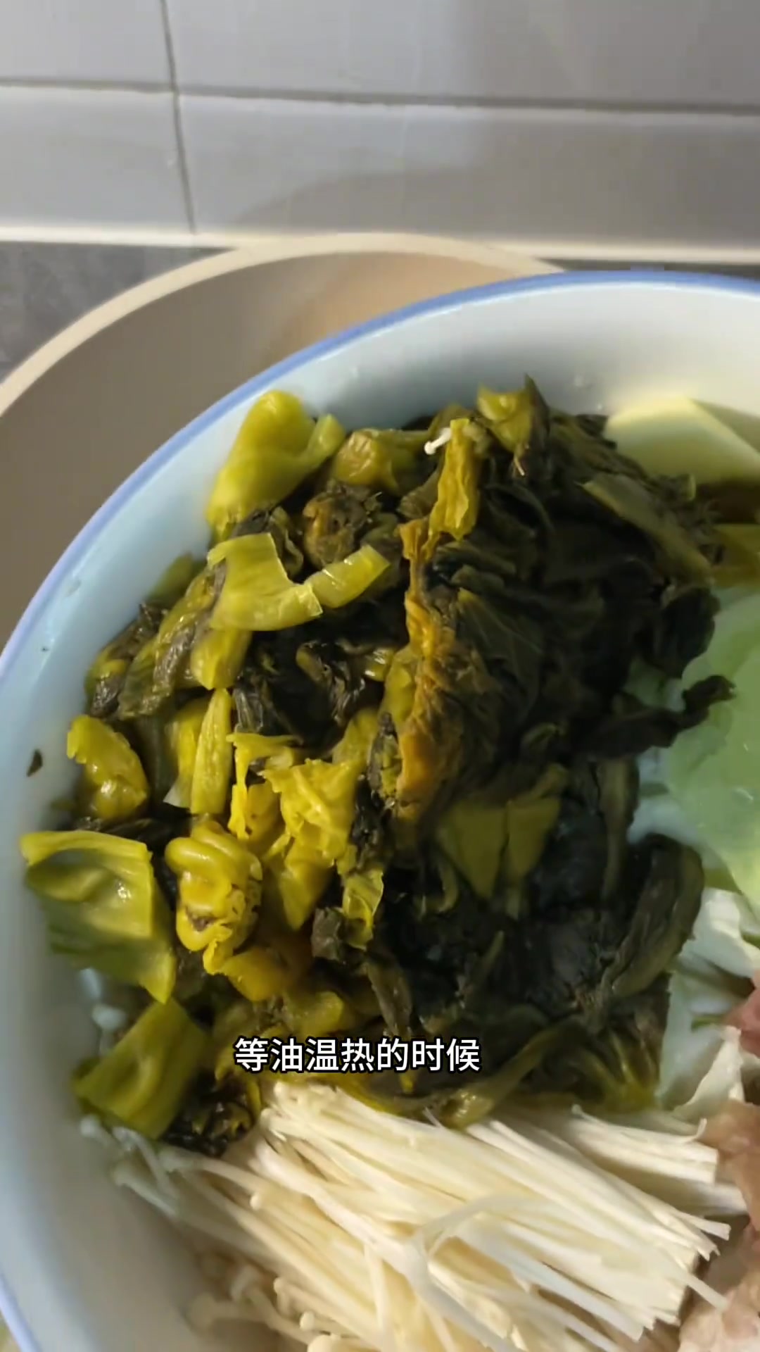 家常酸菜鱼做法超简单,这些配菜和准备要点快收藏