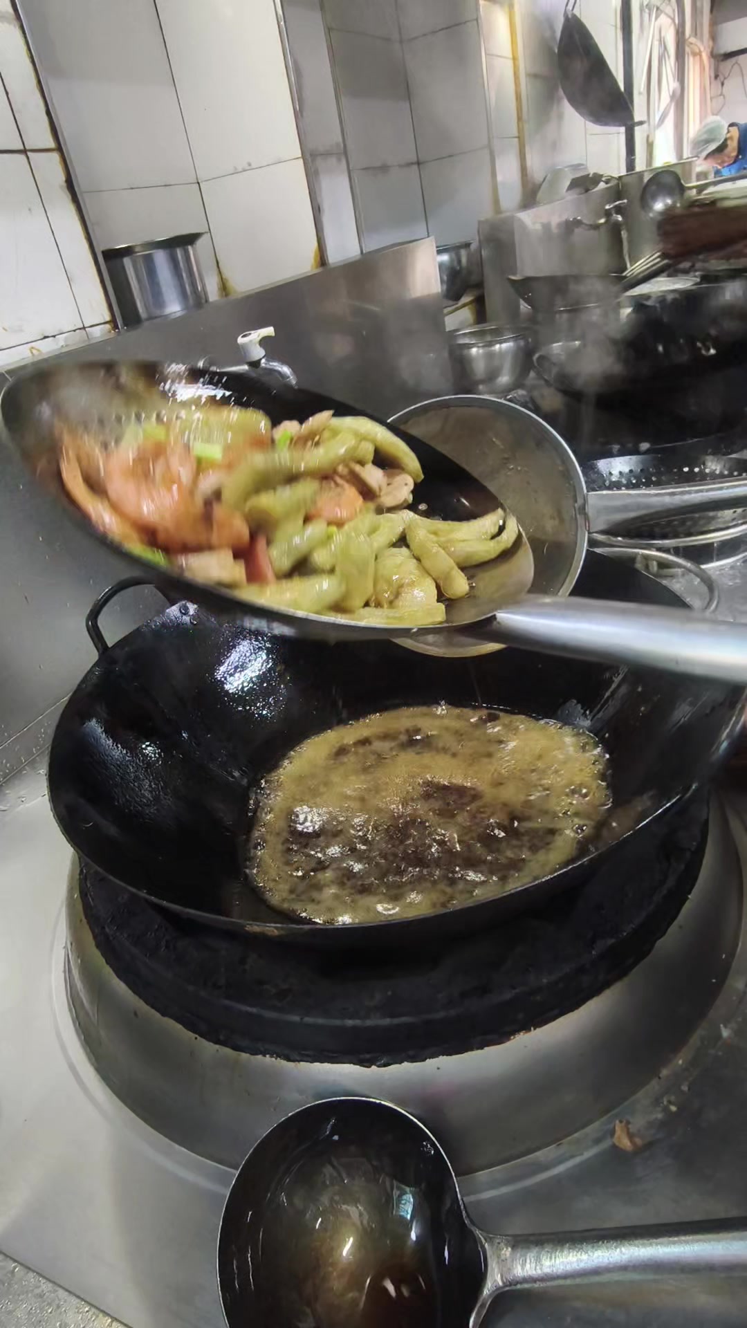 铁板麻辣烫