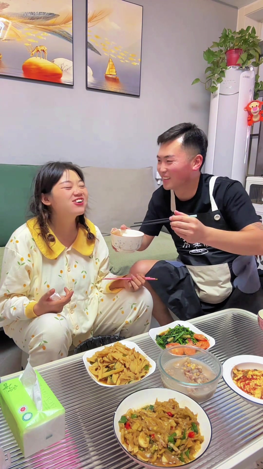 坐月子第十五天,奶水不足尝试猪蹄黄豆汤,探讨月子餐下奶效果