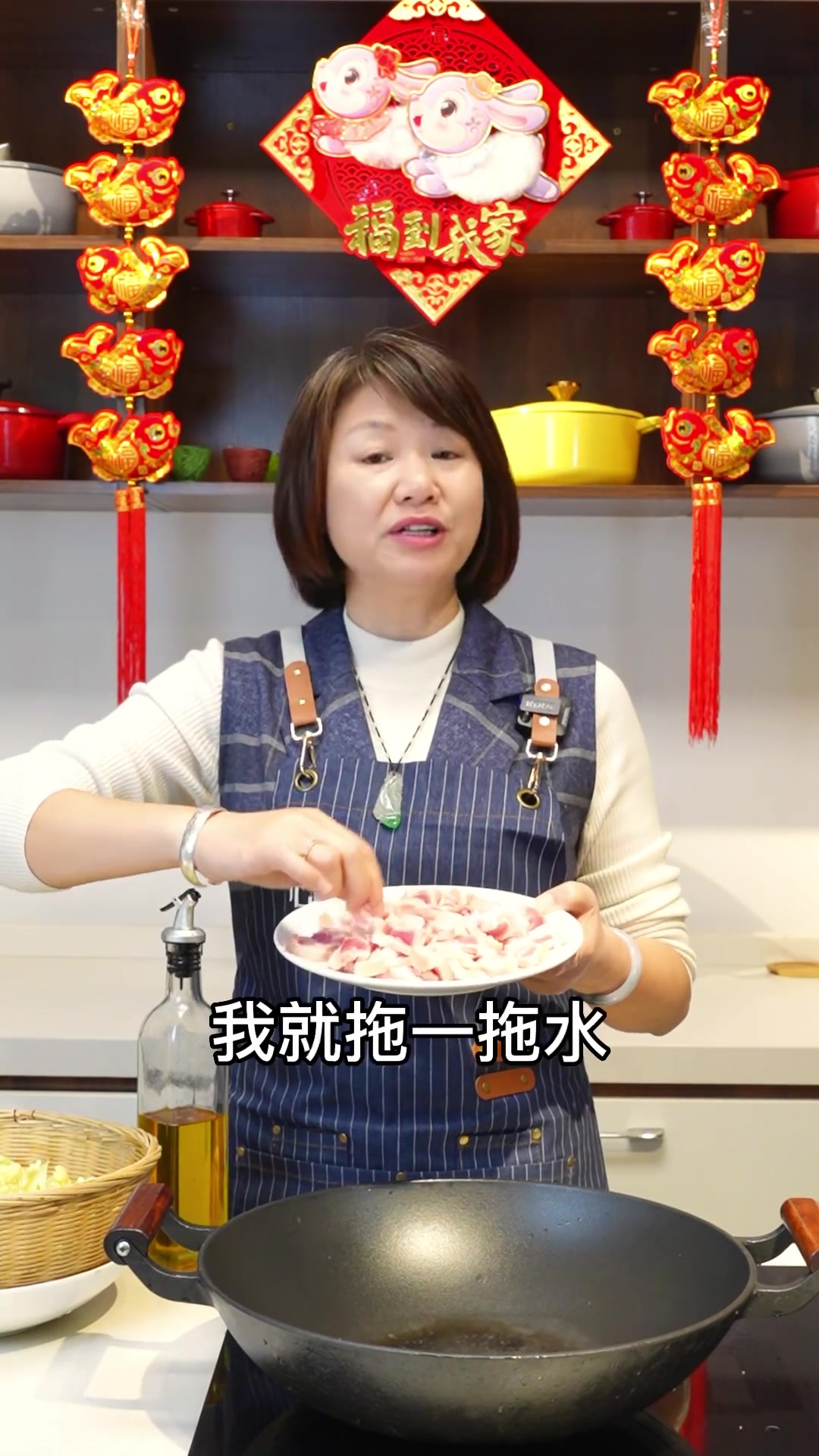 不得了!1分钟学会家庭版干煸菜花,不用走油一样香辣爽脆!