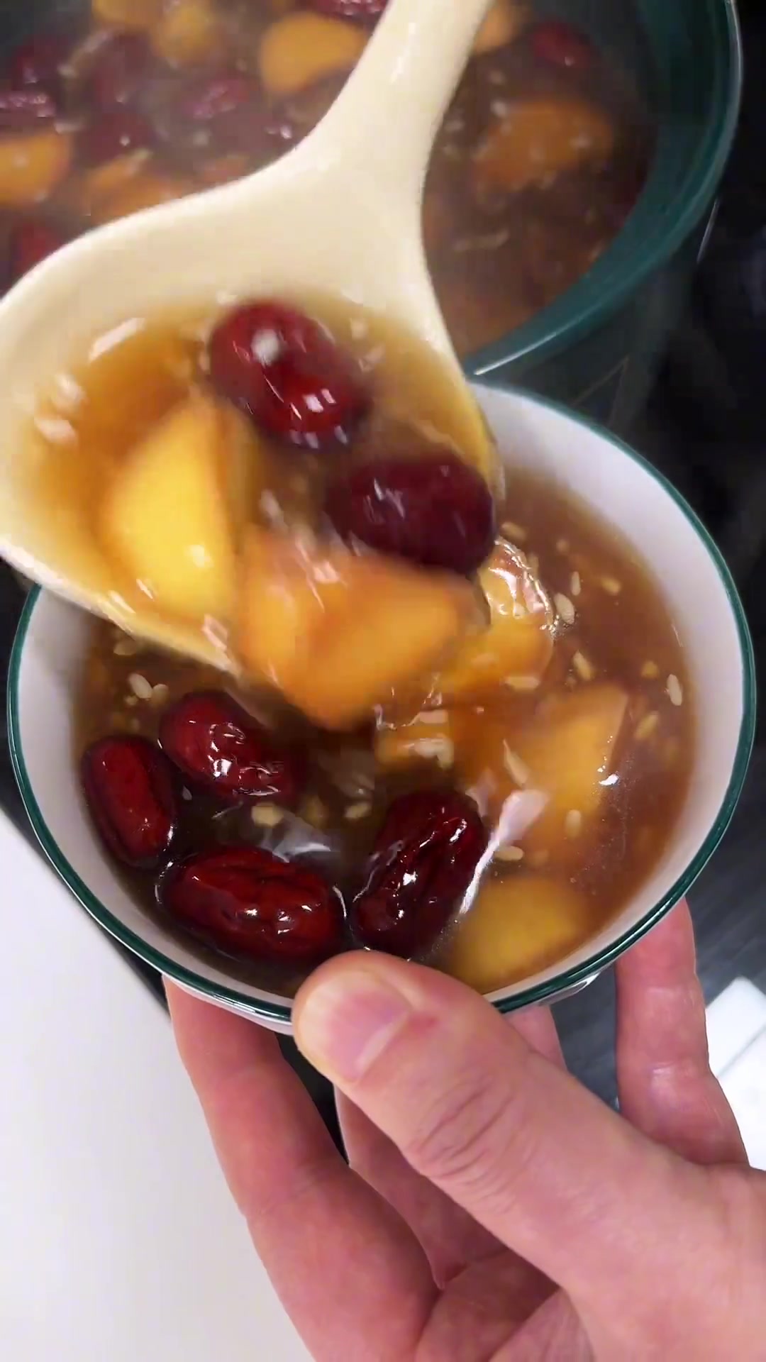 给家人做个这红薯甜汤,寓意甜甜蜜蜜