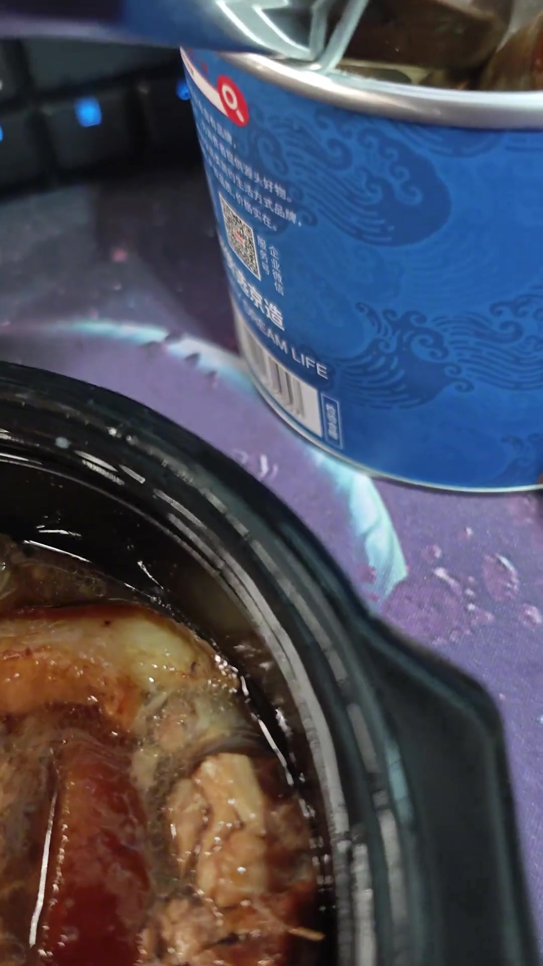 这猪脚饭能吃,不好吃