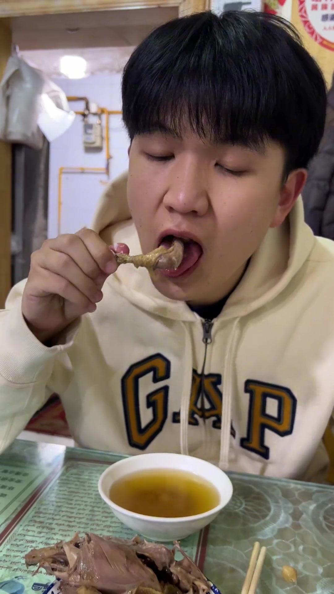 答应我!来喀什除了羊肉,一定要吃鸽子汤!太绝了我的妈呀～