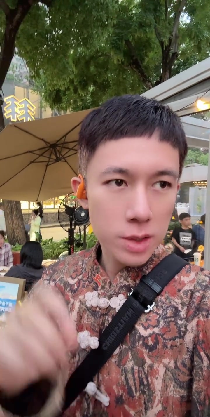 戒烟了 戒酒了 糖分基本不吃了 今天决定戒掉煎烤类的东西了  前几天我状态很好,每天播7个