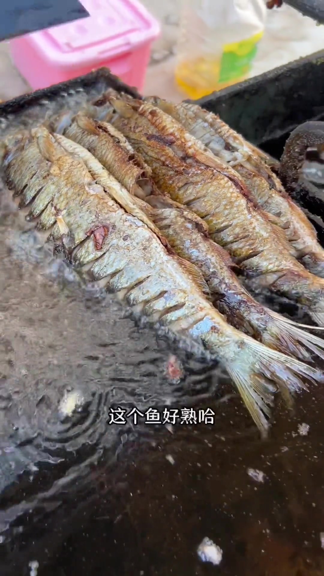 青龙鱼价格似鸡价多年未变,处理只需三十秒