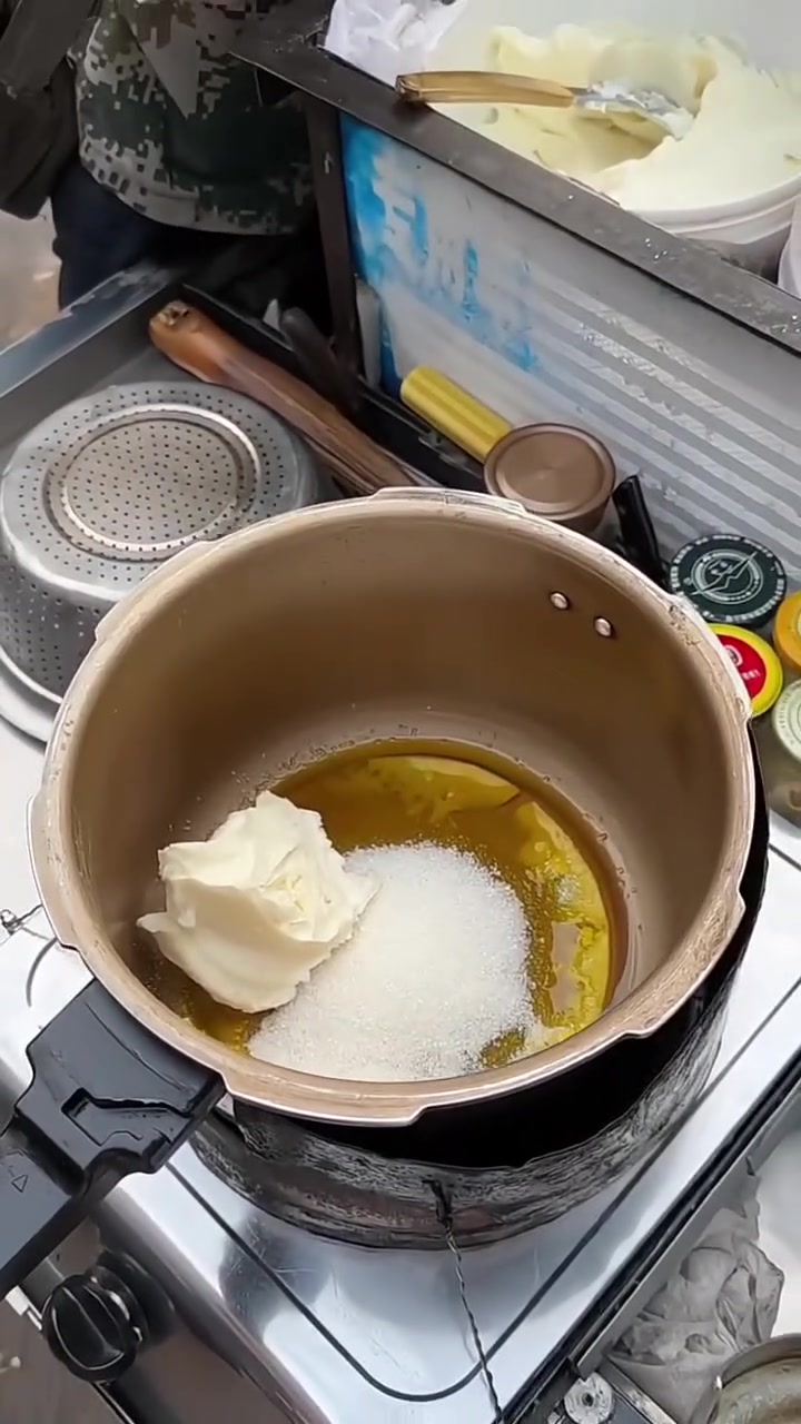 今天带大家吃推车爆米花