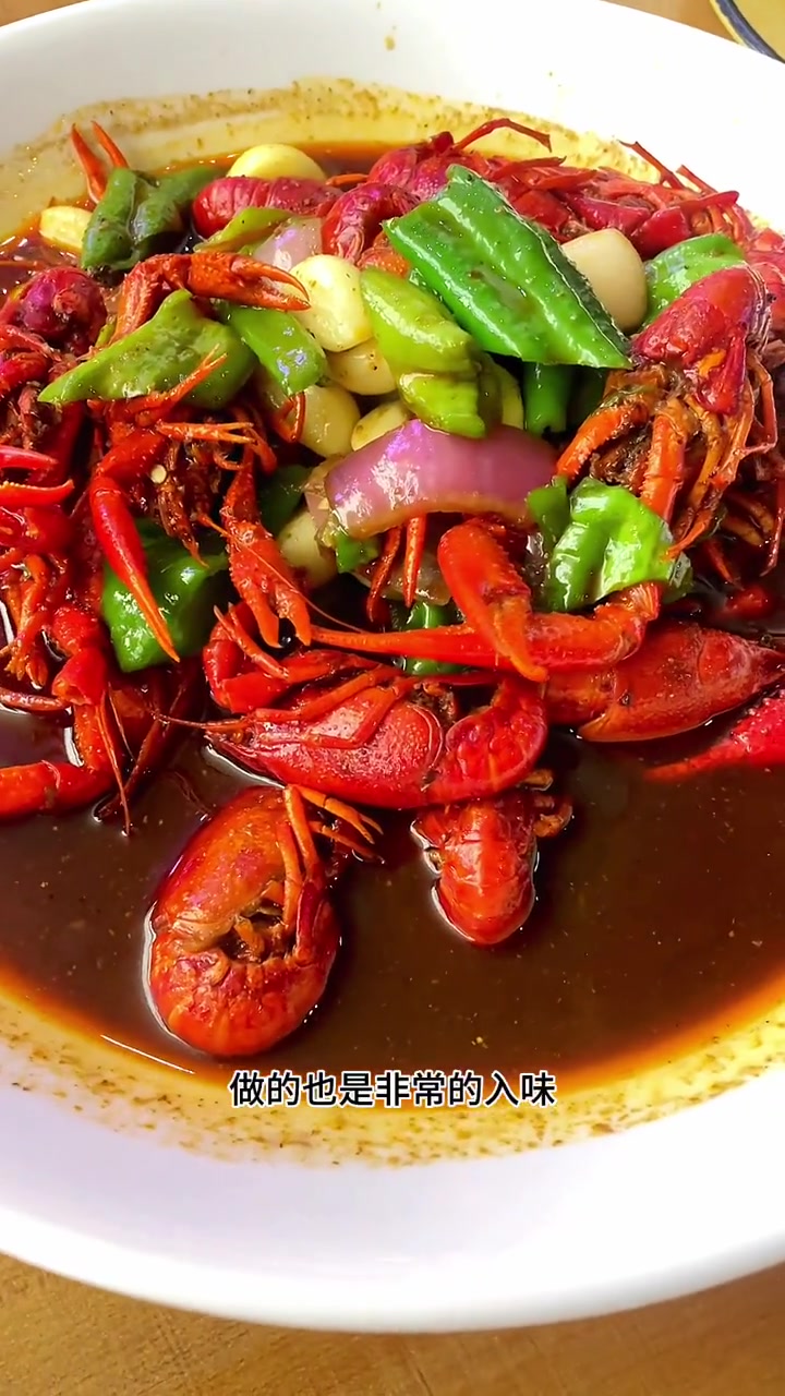 夜宵到五点！烟火气十足！吃龙虾的季节、今年首顿小龙虾安排了吗？