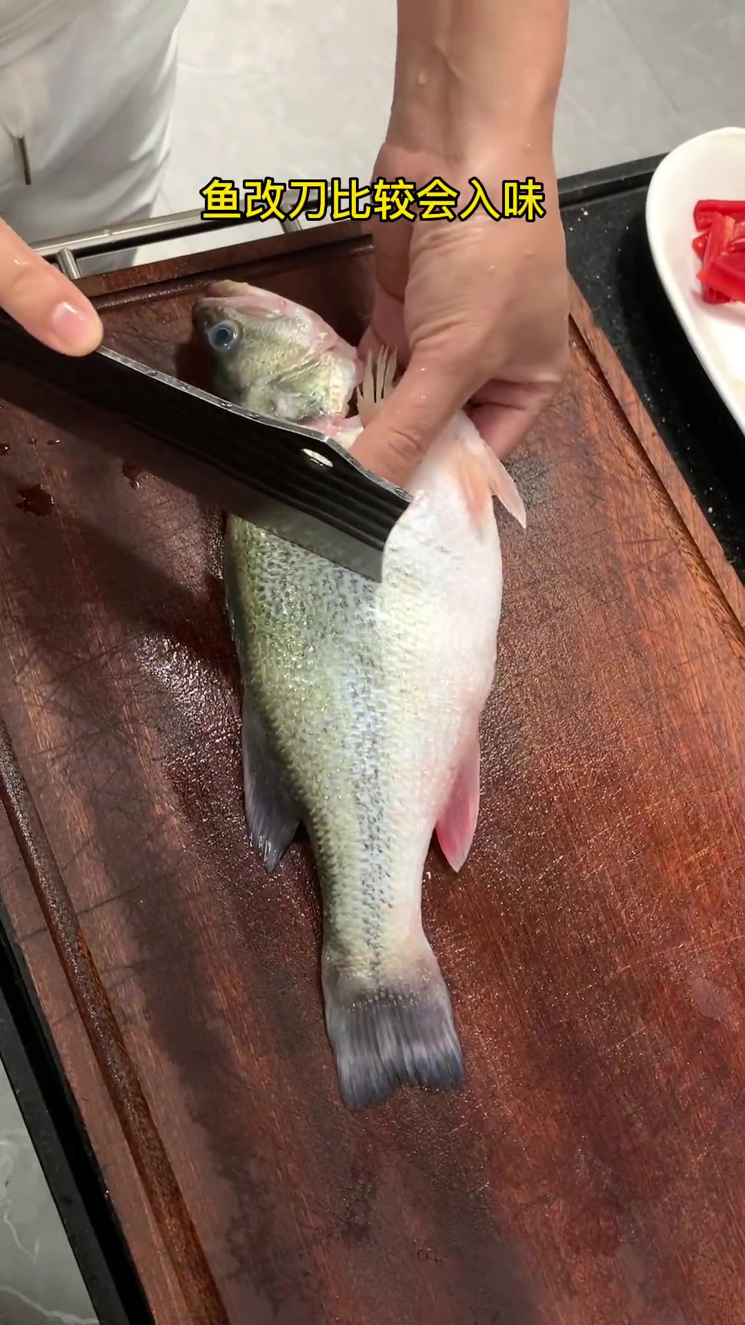 不用油炸的糖醋鱼,鱼肉鲜嫩酸甜,做法简单色香味全