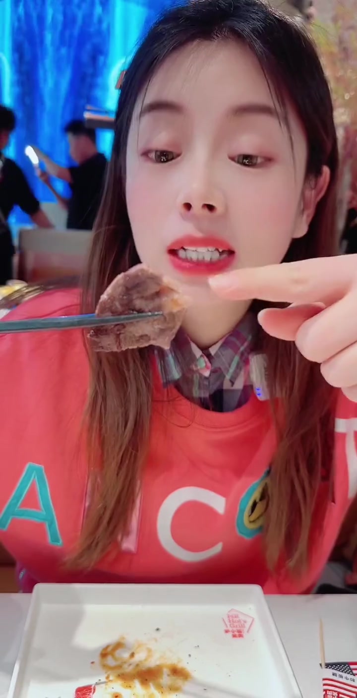 炉小哥烤肉正弘店升级日出臻选店,快约家人朋友来大口吃肉!