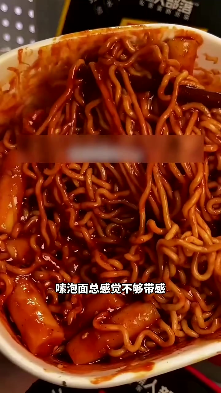赶早市卖早点 买豆浆油条送年糕火鸡面试吃 客人尝完直接打包带走