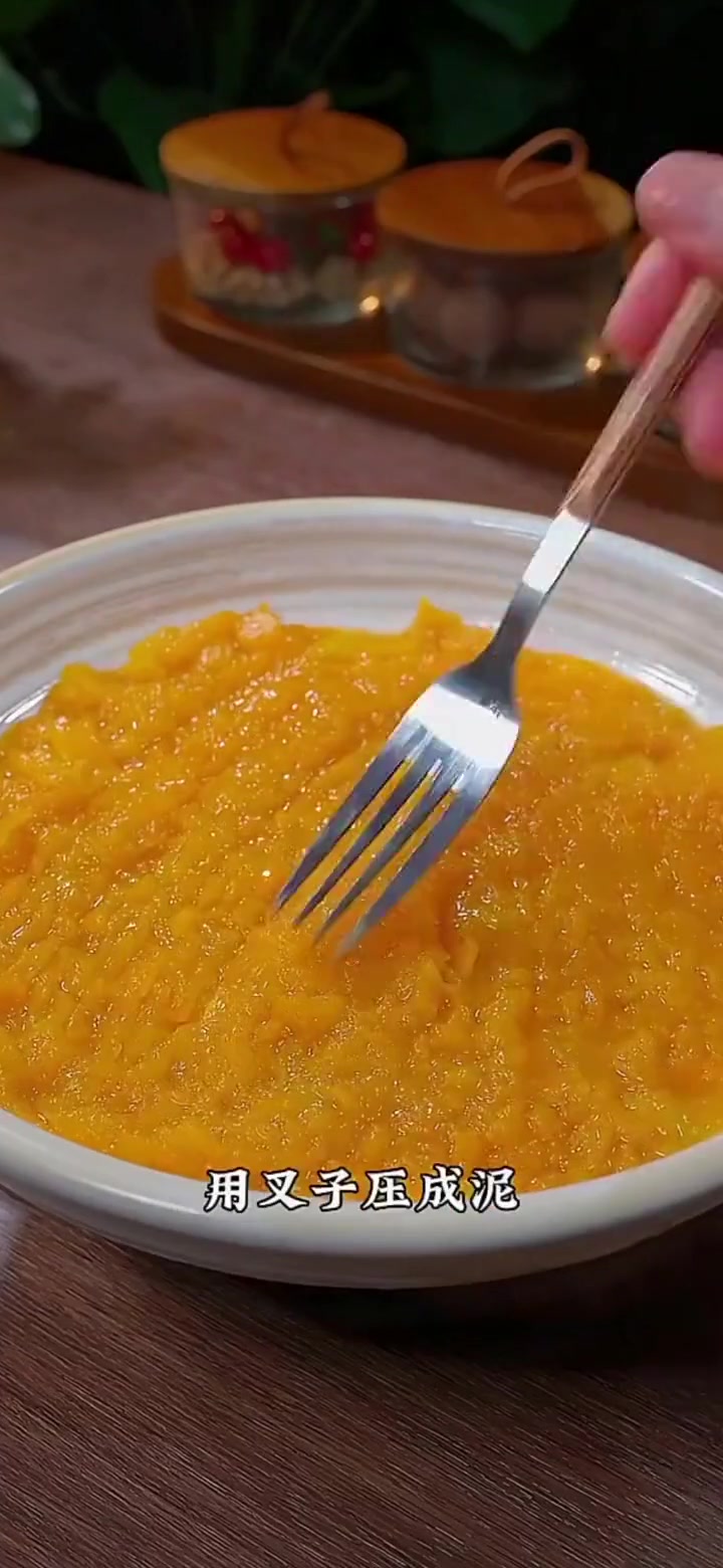 南瓜饼怎么做才能软糯香甜,今天就把方法分享给大家