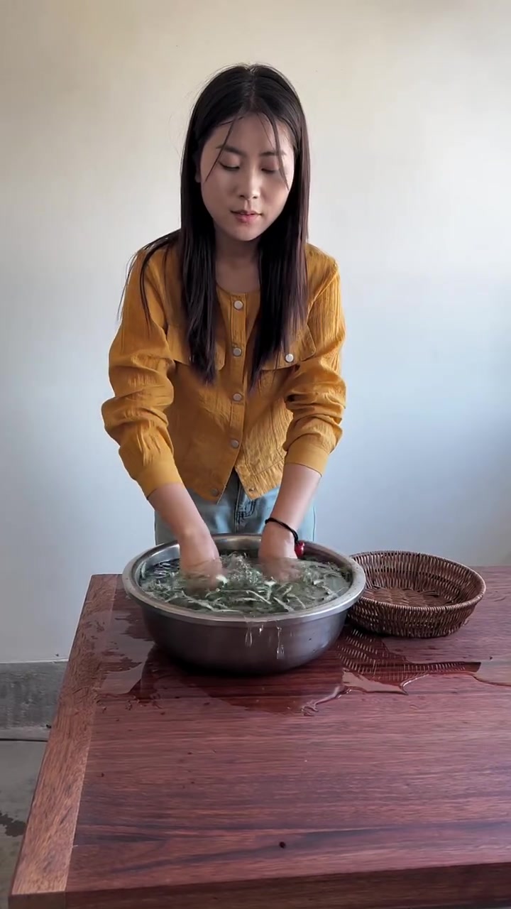 挖苦菜,故乡记忆中的童年欢乐与生活滋味