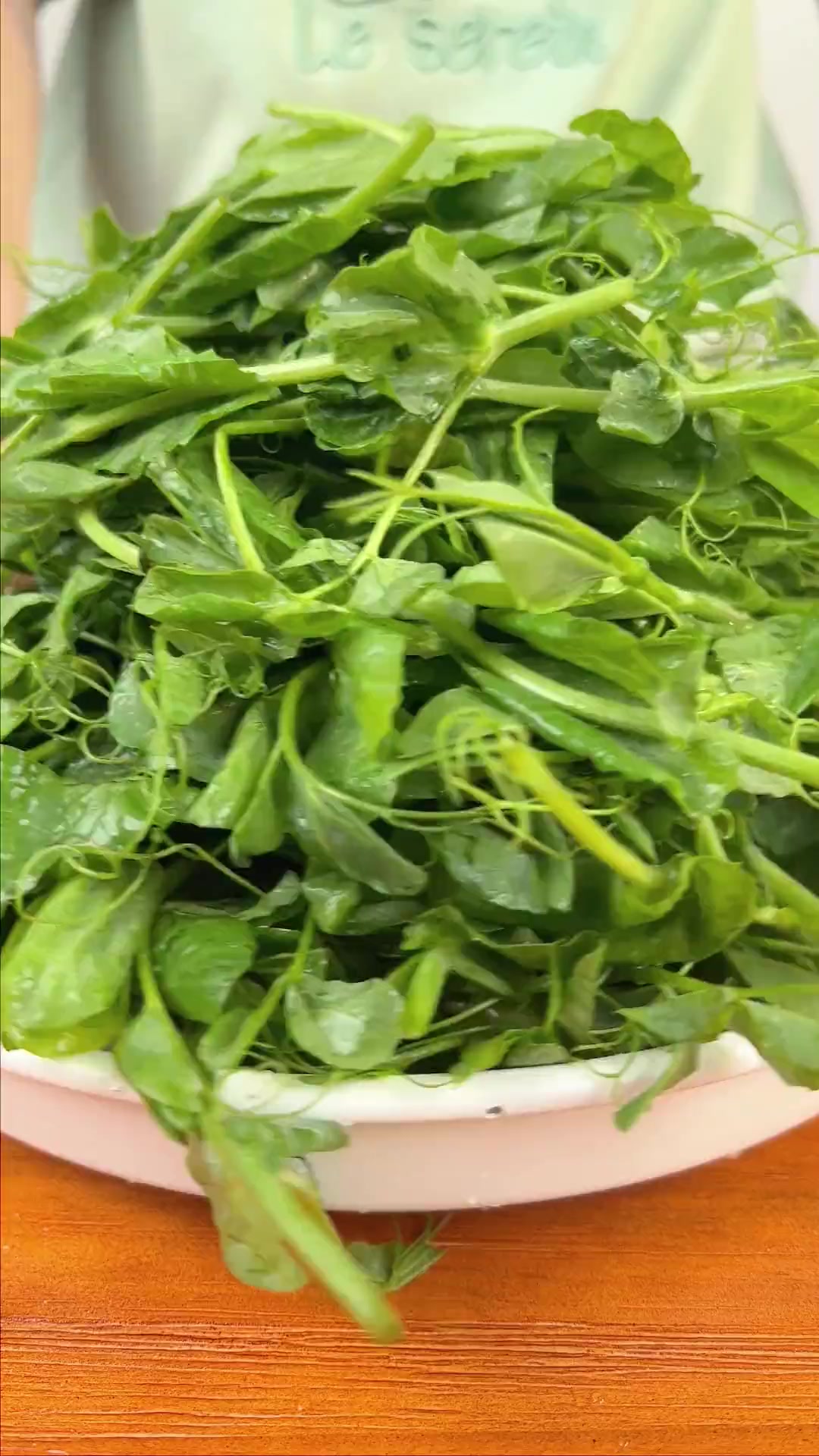 一生必吃的9种神仙火锅食材,豌豆尖