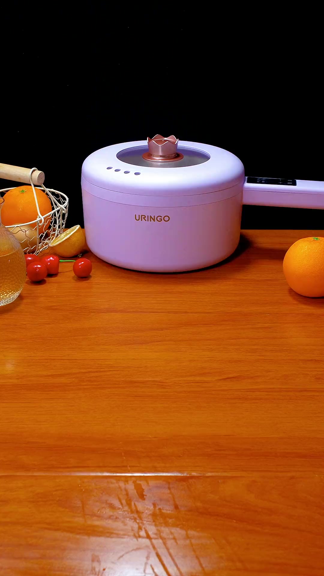 每次做美食的时候都会用到这个小白锅,煎炒烹炸炖煮蒸样样都行