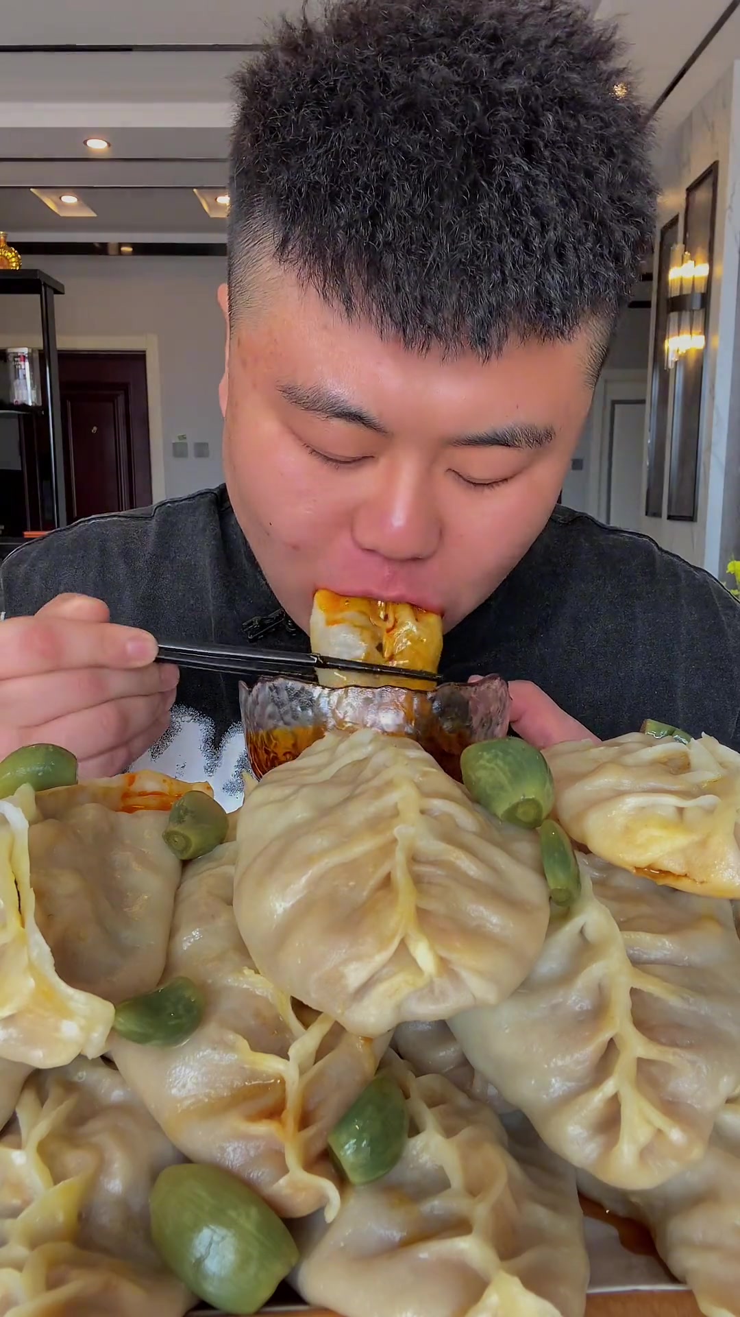 薄皮灌汤大蒸饺猪肉圆葱馅