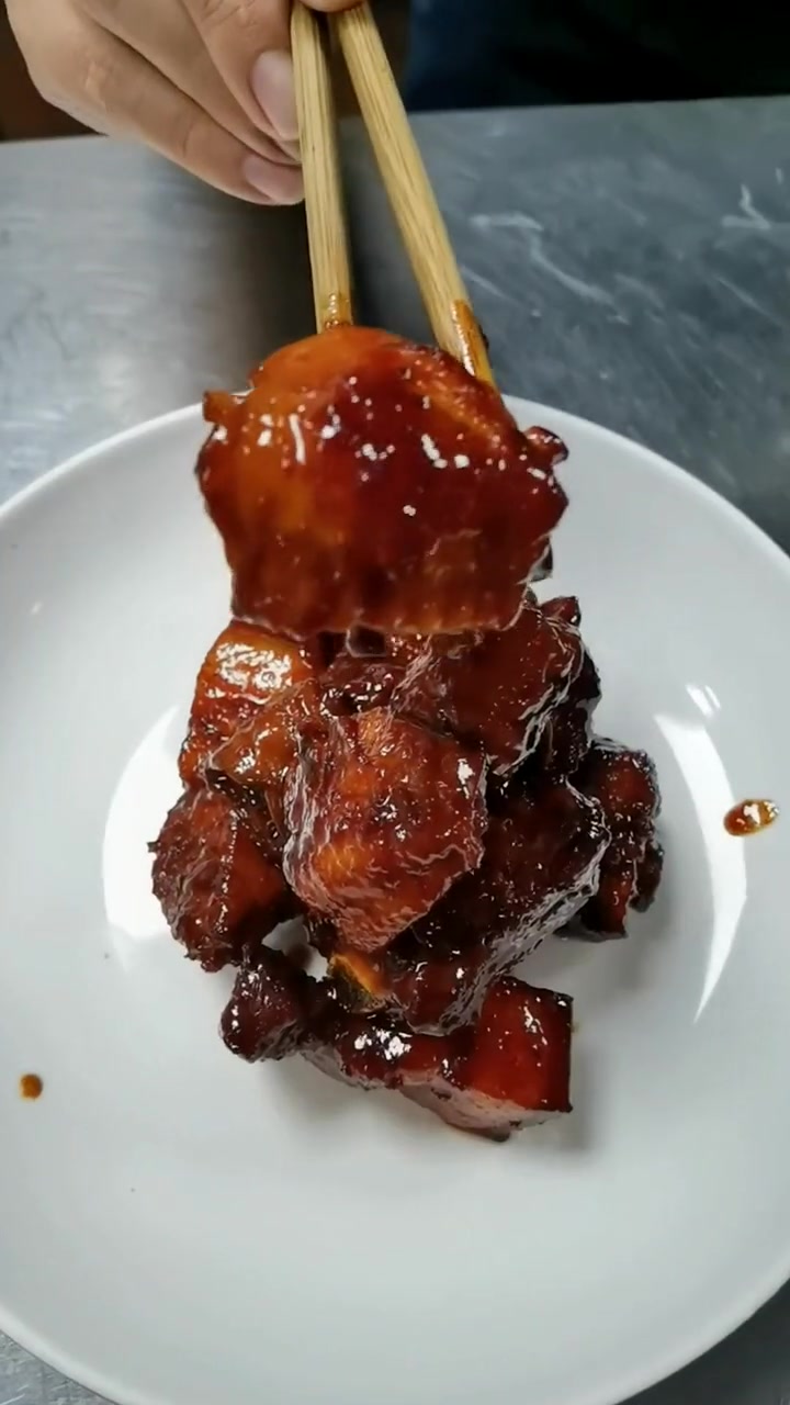这是一道即将消失的老本帮名菜,鸡圈肉,年夜饭必吃鸡翅系列开启