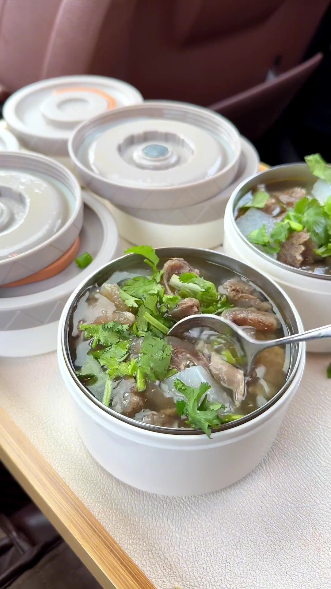 牛肉牛筋汤的做法