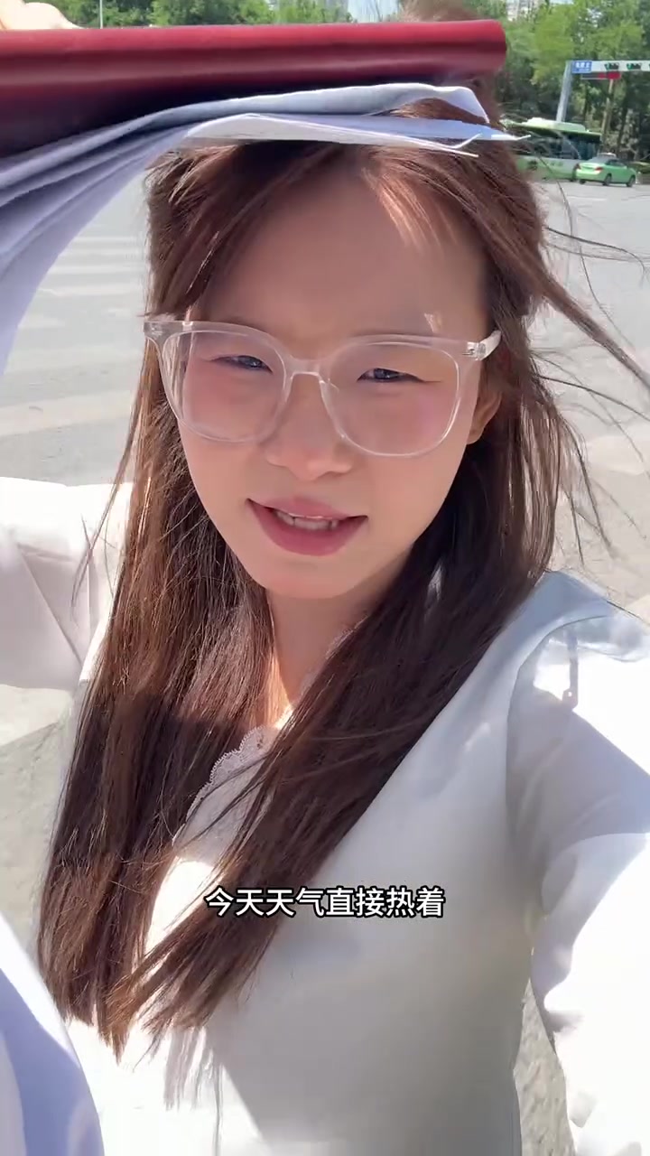 生活艰难,没有收入还倒贴,感到绝望