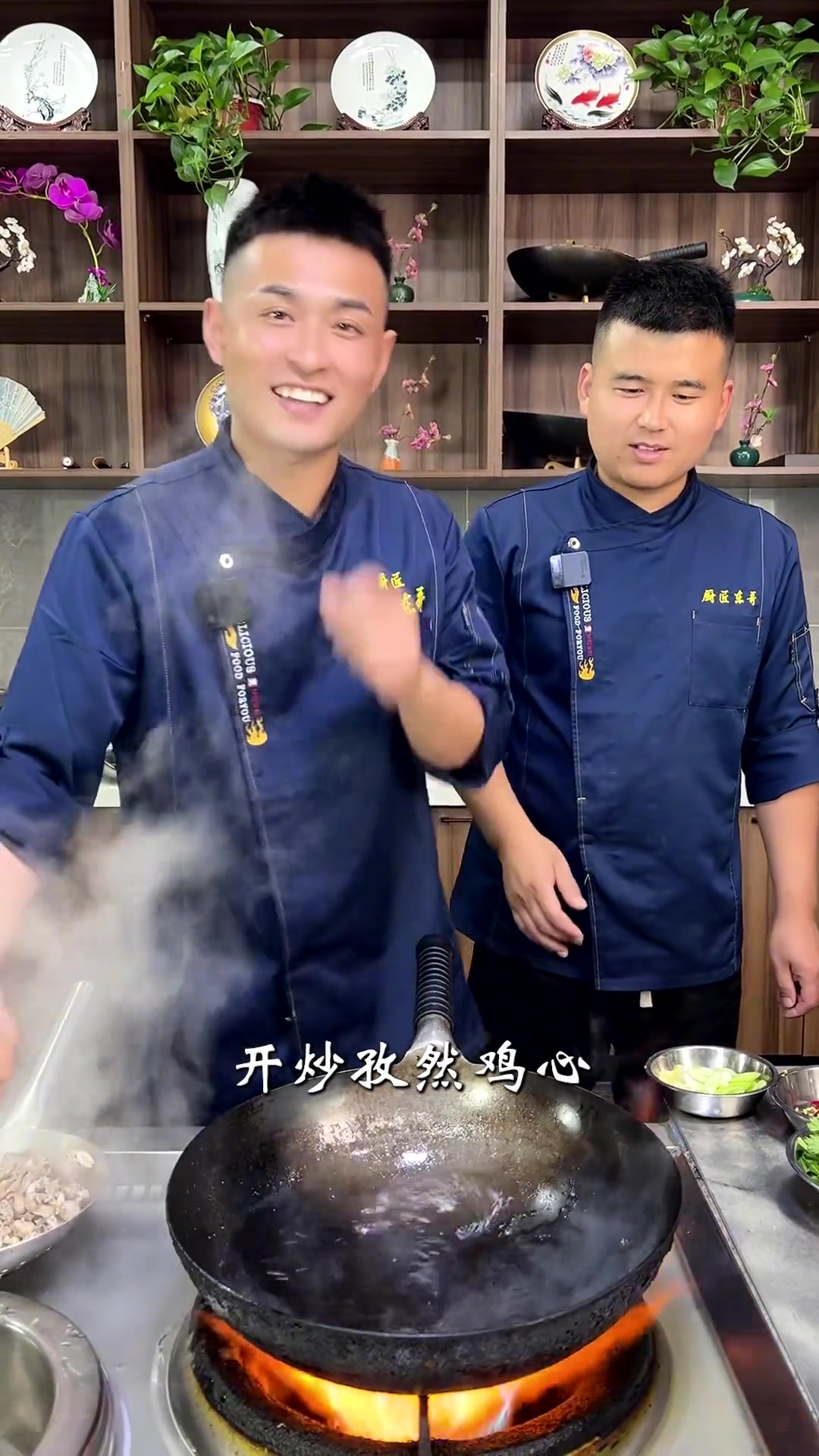 酒店里的招牌菜,孜然鸡心家常做法