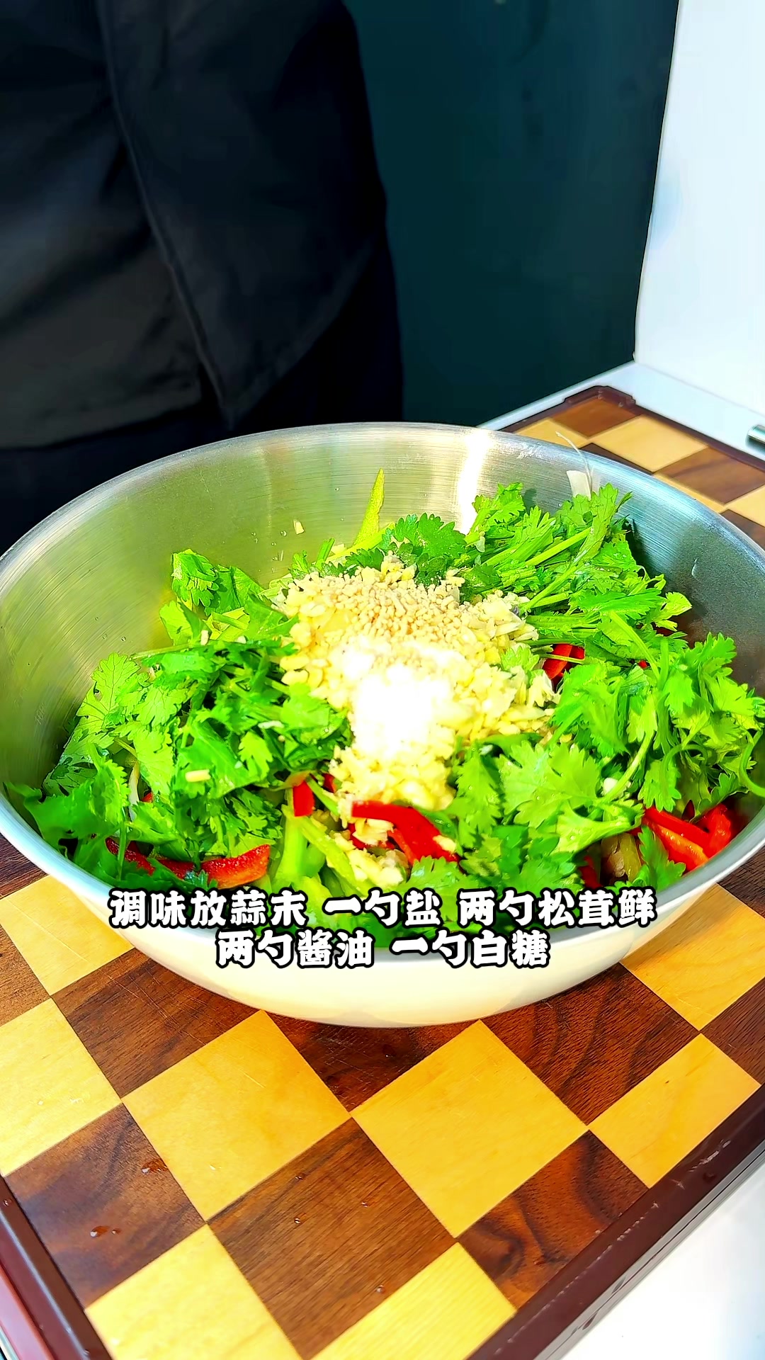 夏日凉菜天花板,一口惊艳!麻辣凉拌肚丝的家常做法。