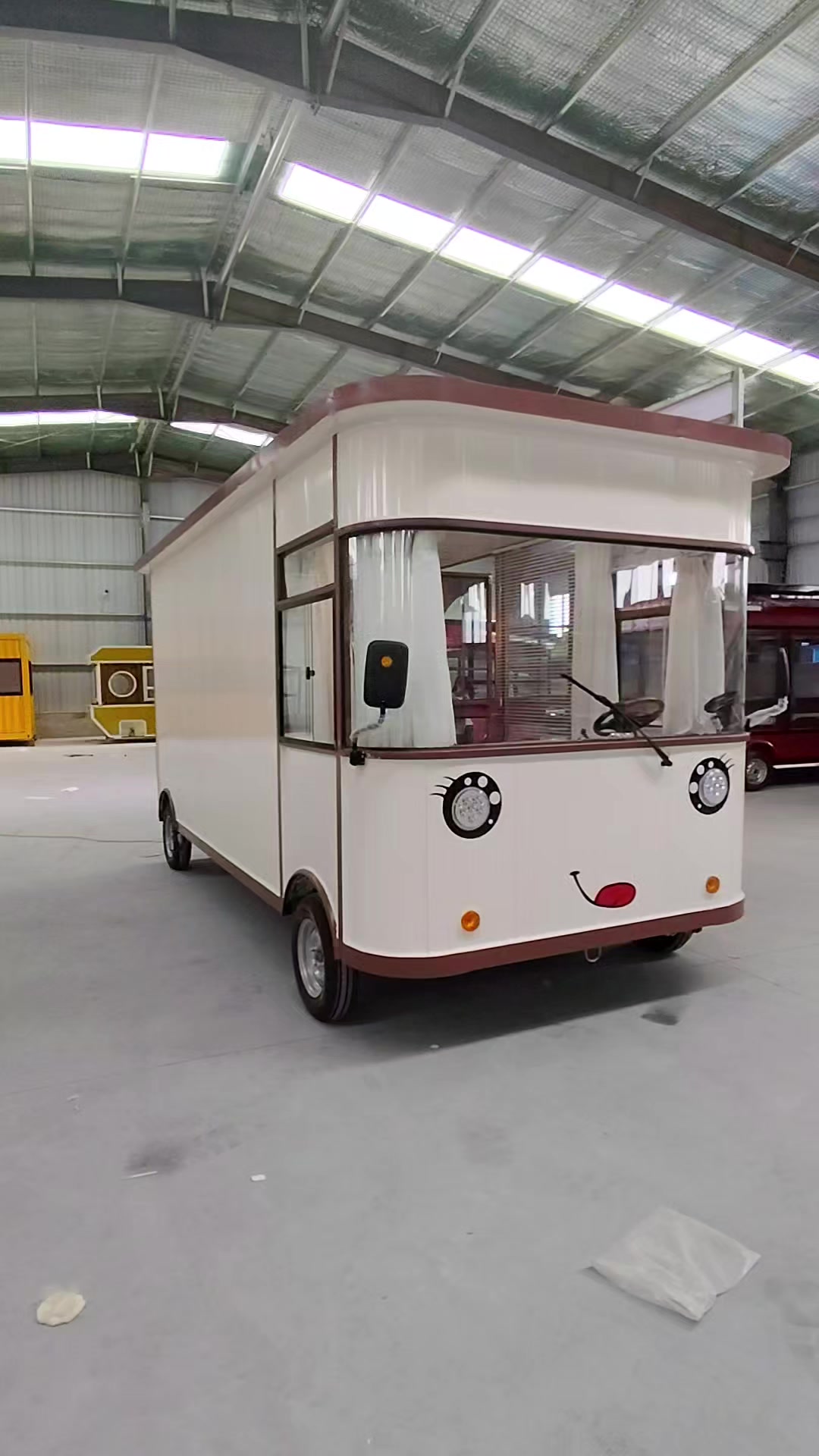 流动美发快剪车、儿童服装车、奶茶冷饮车流动服装