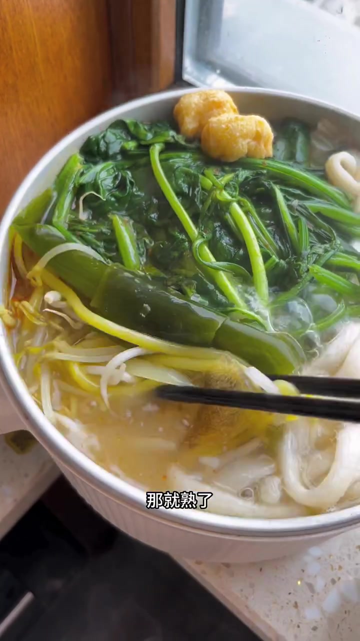 美味大碗麻辣烫教程，简单易学，吃不够的美食