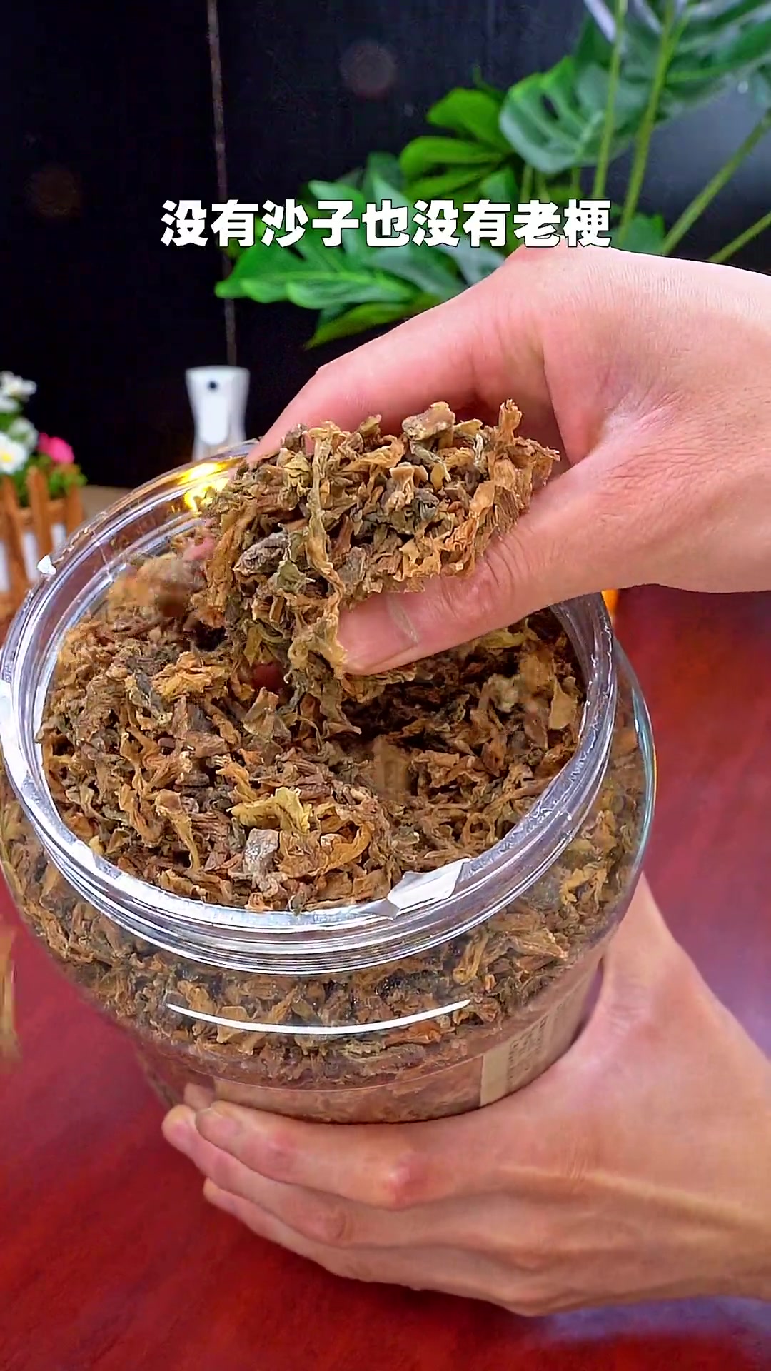 有没有人和我一样,很喜欢吃梅干菜馅的包子了,真的很香