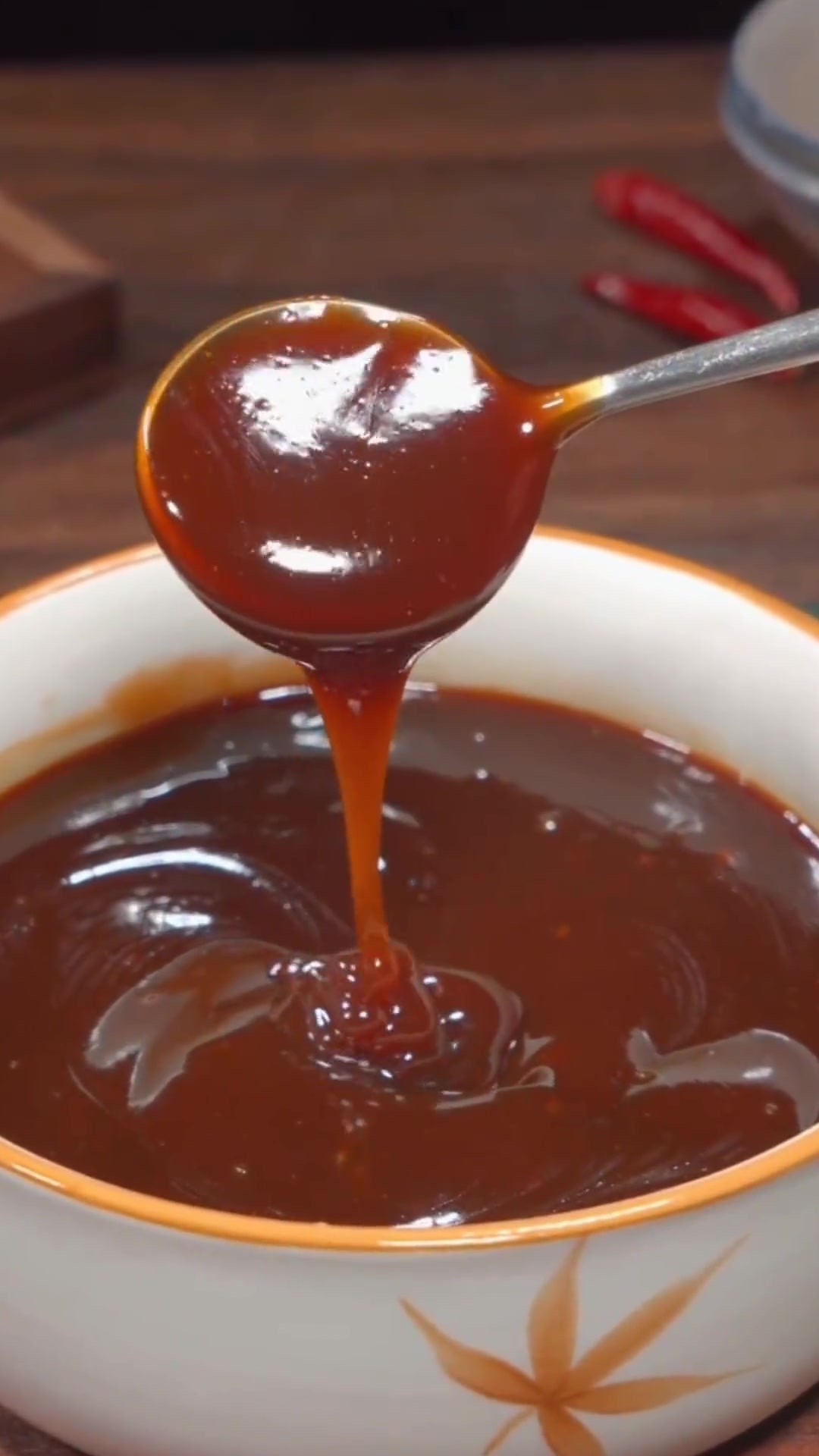 正宗北京烤鸭甜面酱做法,简单又好吃,快收藏!