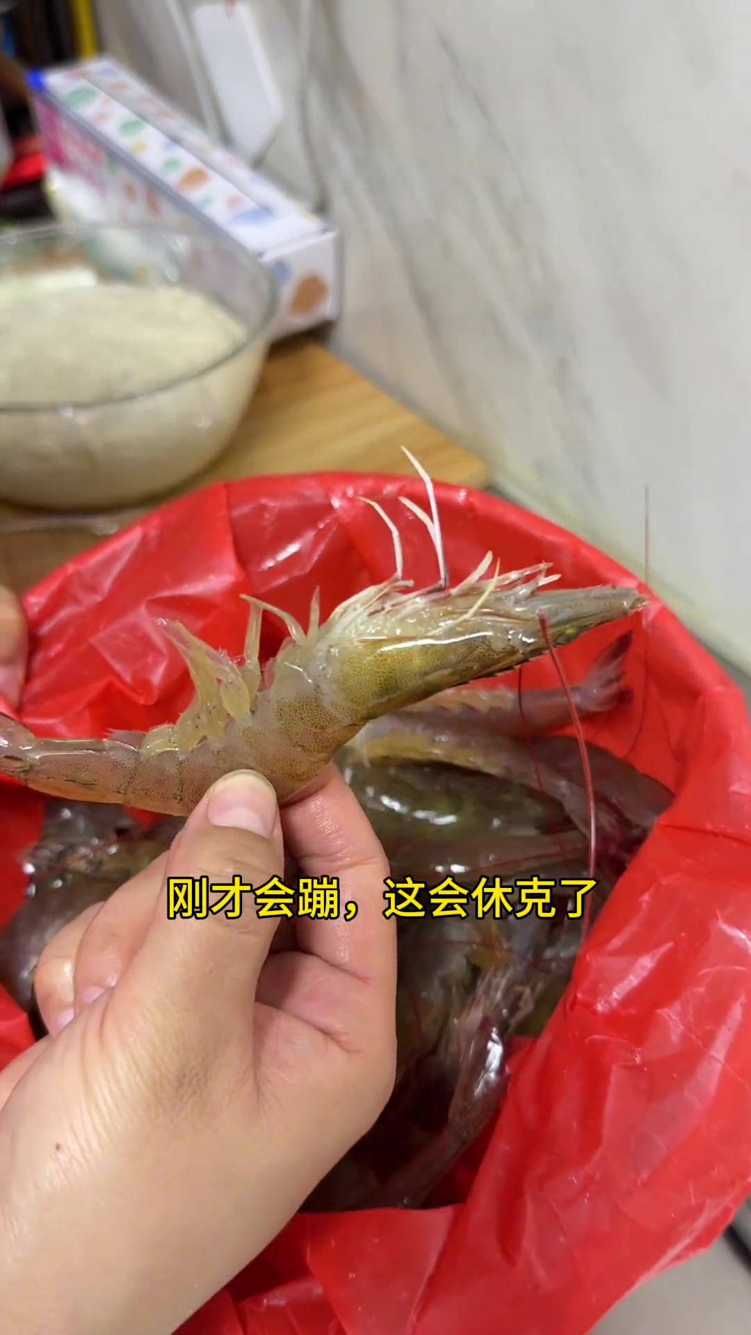 梅干菜包子一次比一次成功，蓬松宣软，咸香可口，太好吃了