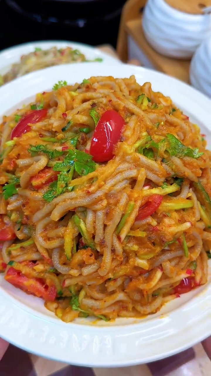 土豆泥凉拌莜面，这样做一吃一个不吱声，一定要试试呀！