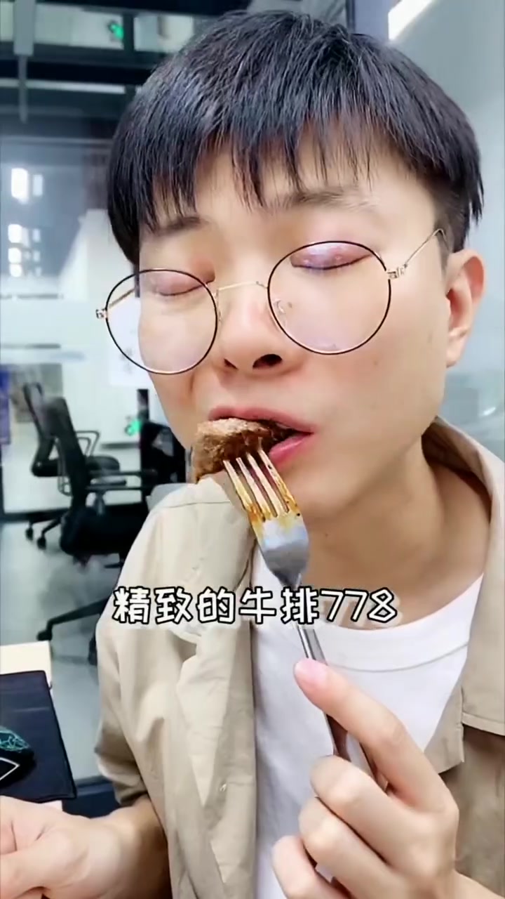挑战一天只吃第五人格里出现的食物