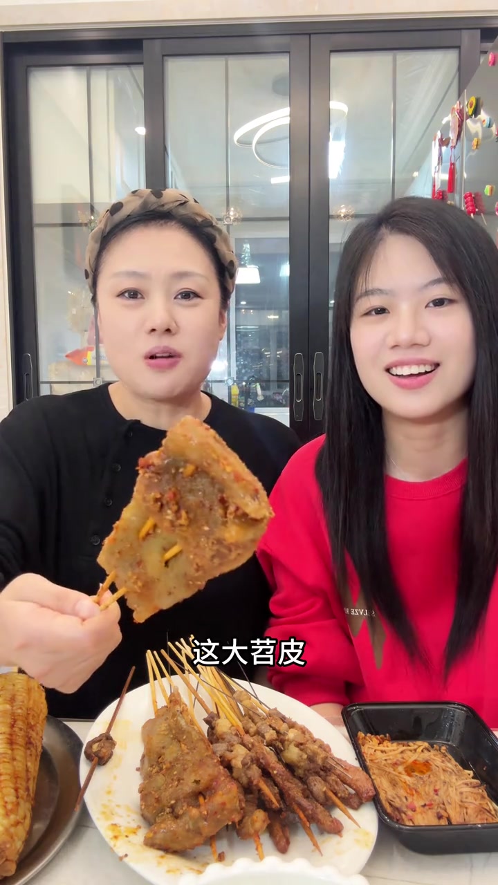 我妈做的苹果炖猪排，简直就是甜咸永动机！