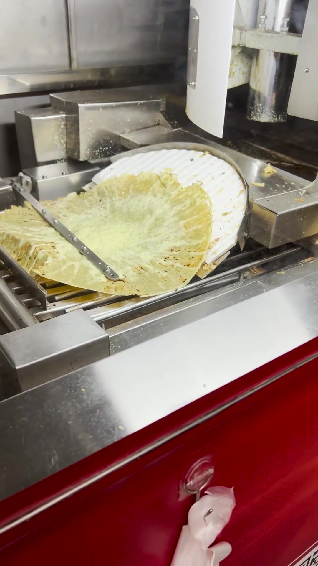 全自动煎饼果子,这东西竟然出现在了天津!