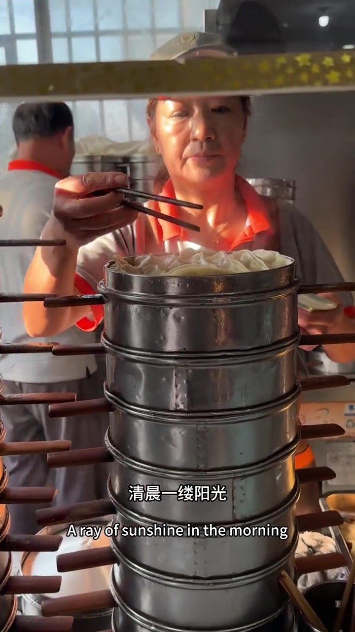 来徐州从天下第一羹(雉羹)即饣它汤开始,去本地人常去的店