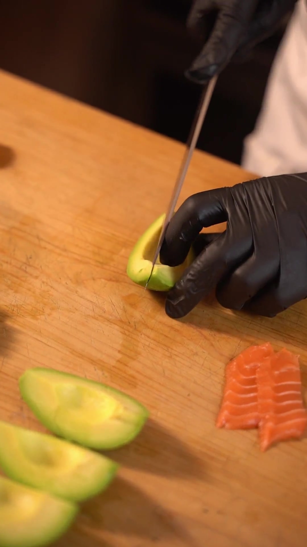 过年挑战10元海鲜美食系列,三文鱼手卷