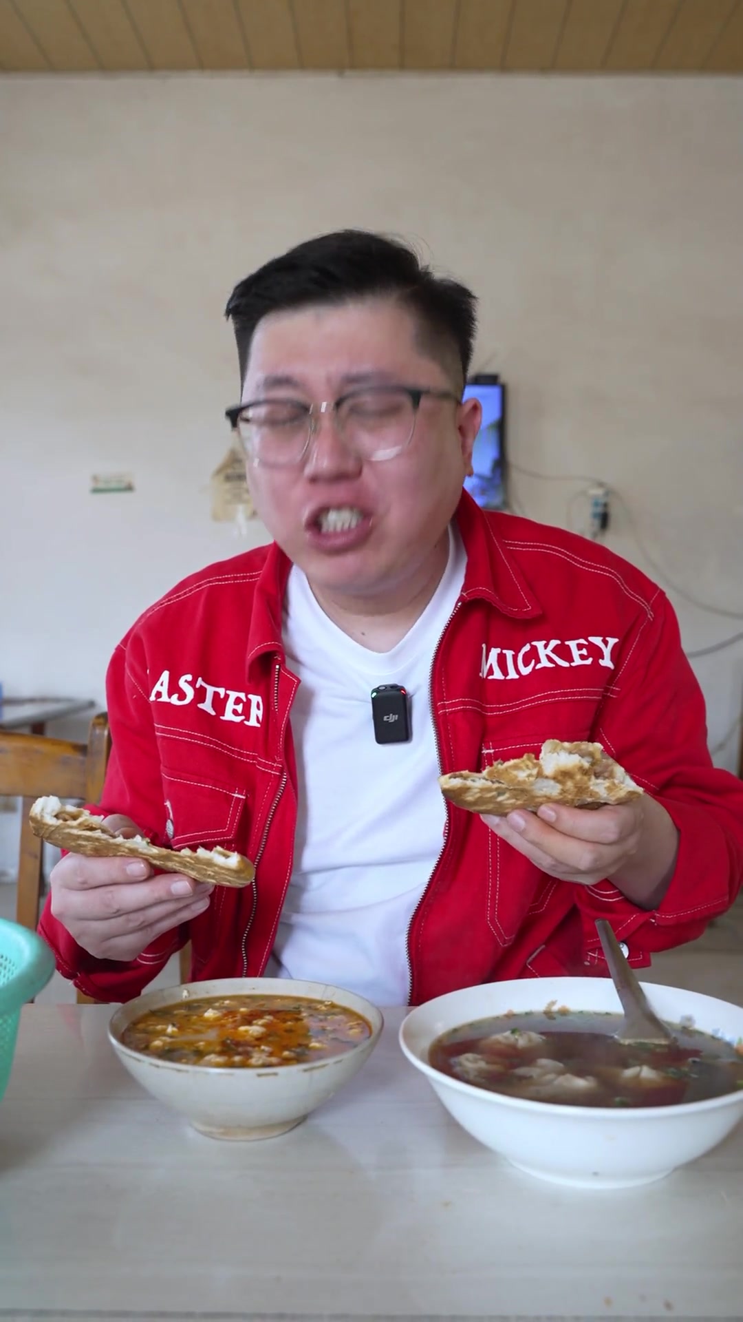 来,你们吃过博山圣德电视烧饼吗?
