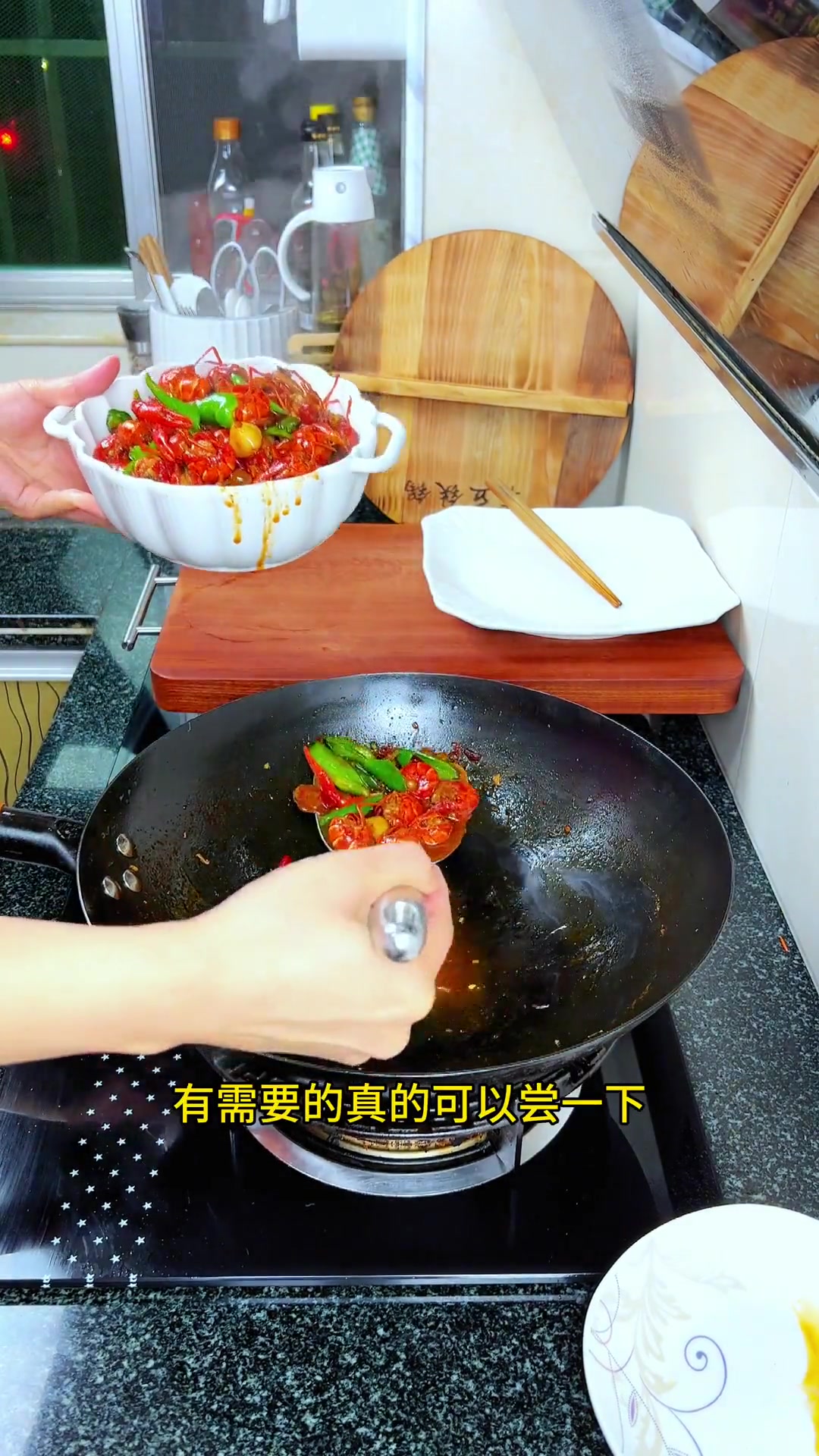 当下正适合吃小龙虾,快安排,晓飞歌调料超赞!