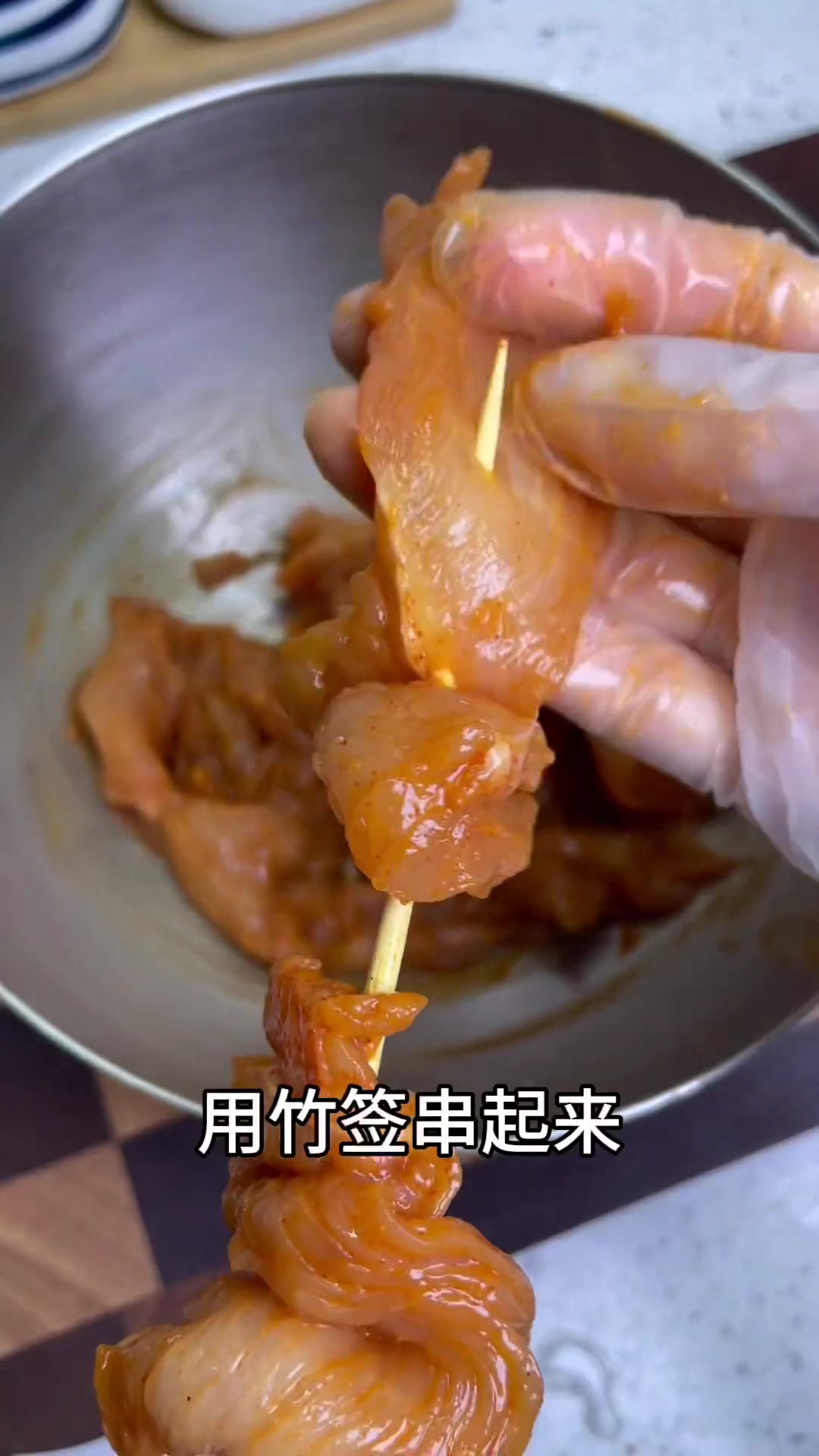 好吃又低卡的香辣烤鸡肉串，满满的低脂高蛋白，大口炫也没啥负担