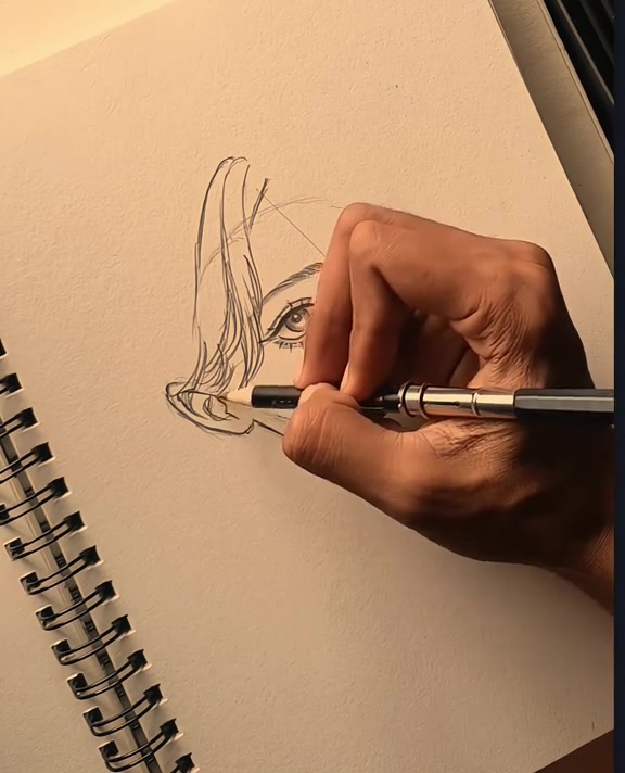 用铅笔画人物素描